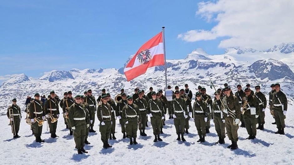 Vojni orkestar Gornje Austrije foto.jpg